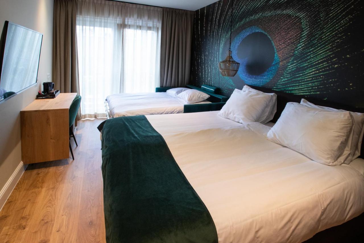 Hotel Sanders De Paauw Слёйс Экстерьер фото