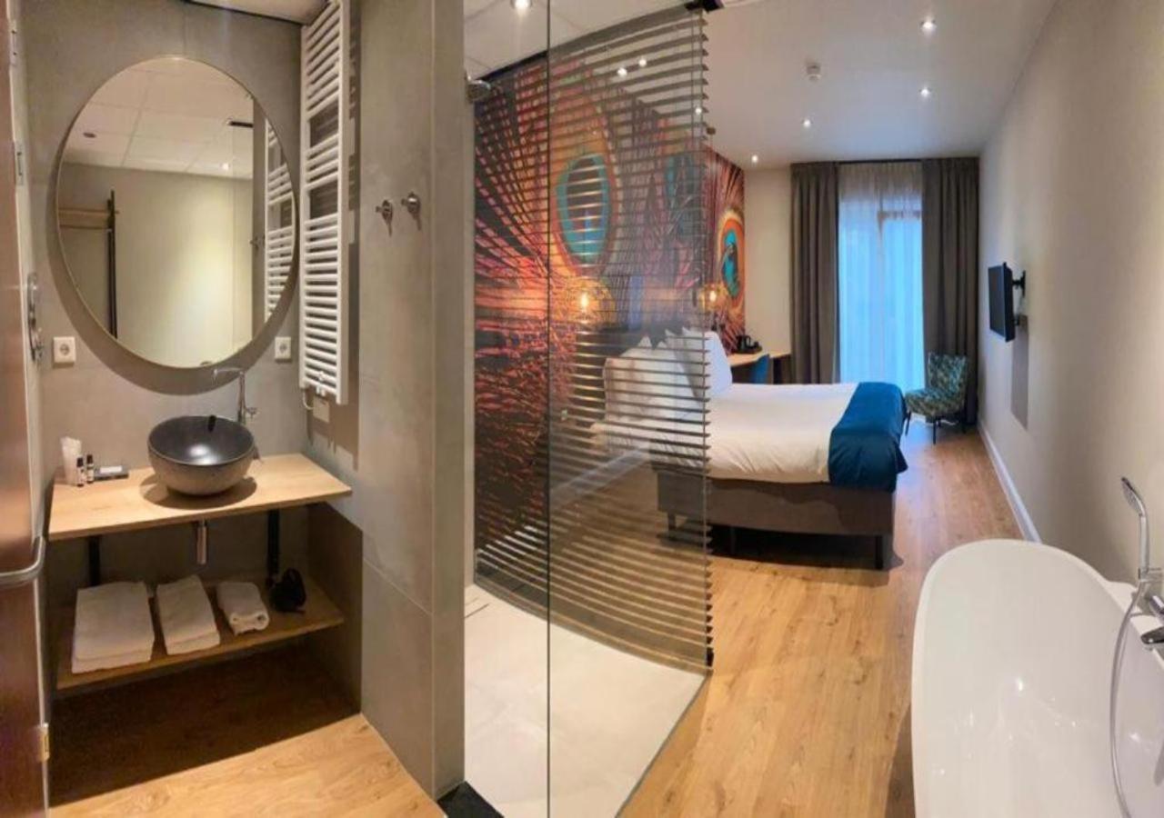 Hotel Sanders De Paauw Слёйс Экстерьер фото