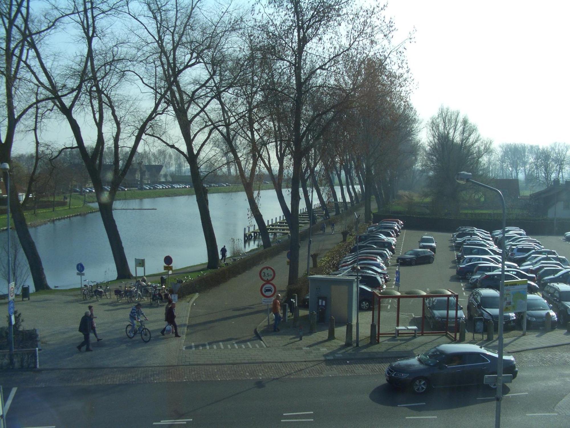 Hotel Sanders De Paauw Слёйс Экстерьер фото