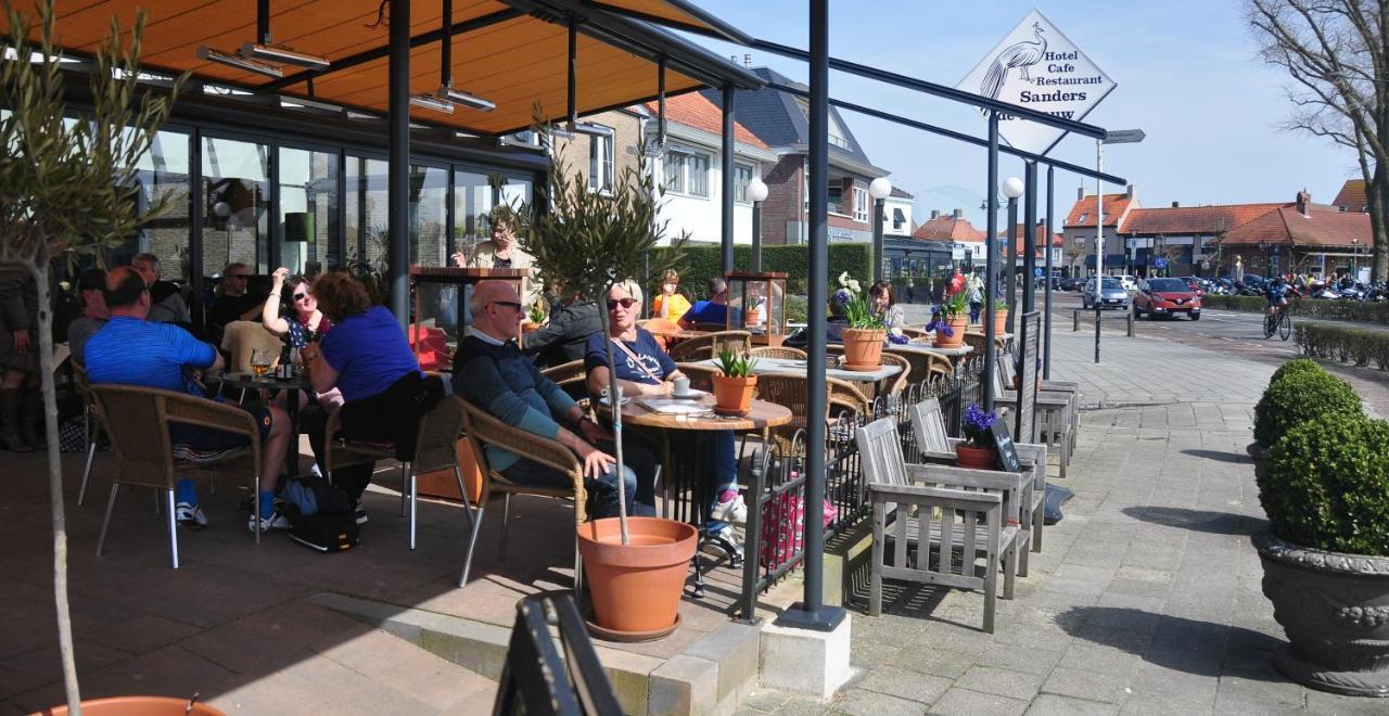 Hotel Sanders De Paauw Слёйс Экстерьер фото